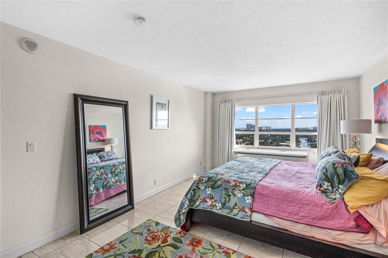 Image 23 of 54 For 340 Sunset Dr  1809