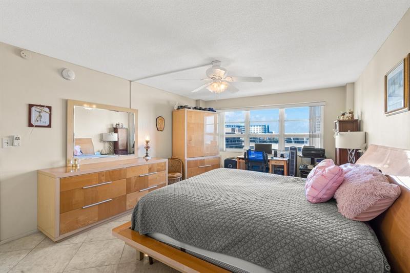 Image 22 of 39 For 133 Pompano Beach Blvd  704