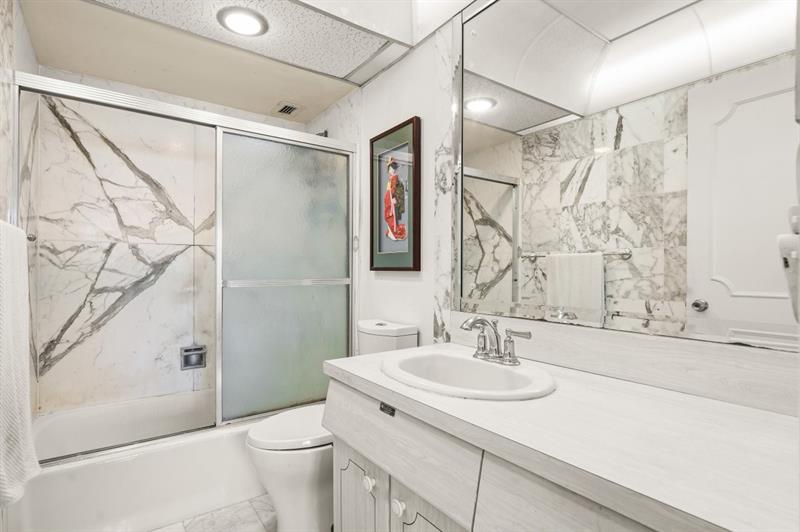 Image 24 of 39 For 133 Pompano Beach Blvd  704