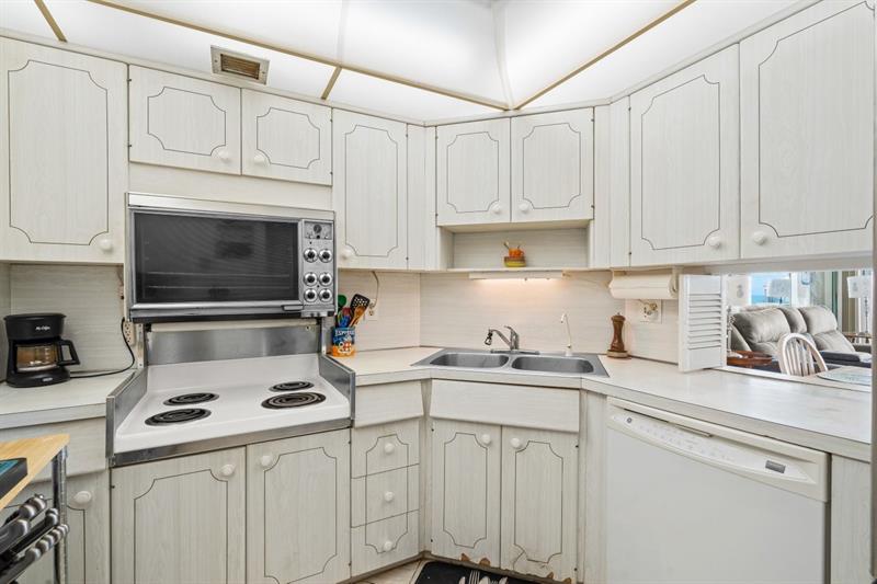 Image 9 of 39 For 133 Pompano Beach Blvd  704