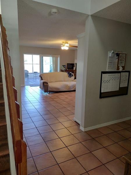 Image 12 of 30 For 14531 Hickory Ct