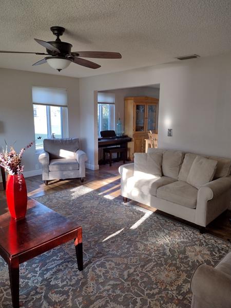 Image 13 of 30 For 14531 Hickory Ct