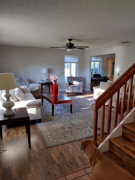 Image 3 of 30 For 14531 Hickory Ct