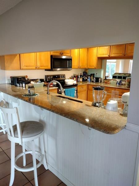 Image 4 of 30 For 14531 Hickory Ct