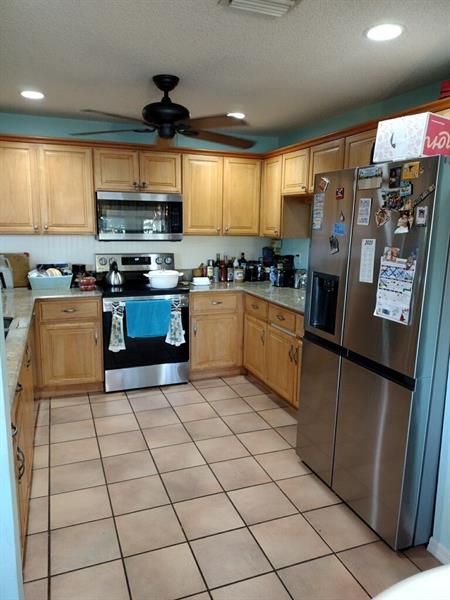 Image 5 of 30 For 14531 Hickory Ct