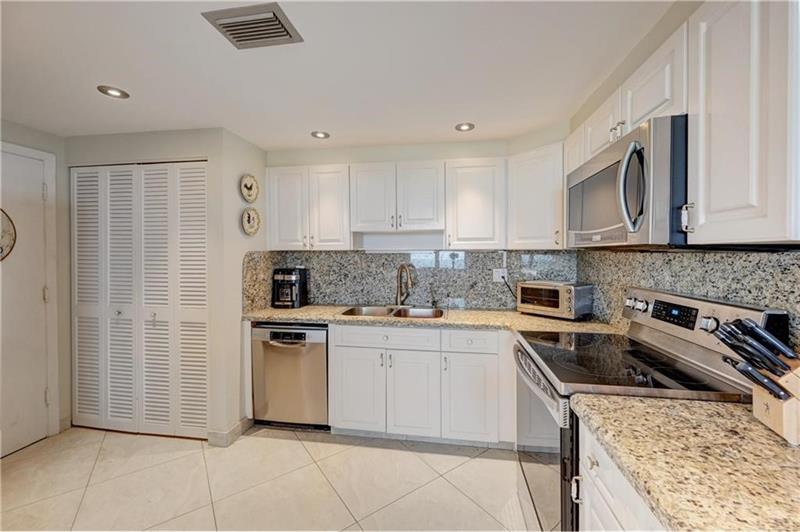 Image 9 of 34 For 1401 Ocean Dr  Ph3