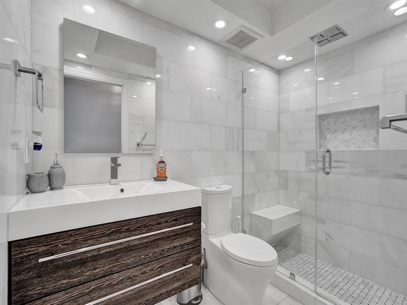 Image 27 of 42 For 209 Fort Lauderdale Beach Blvd  6c