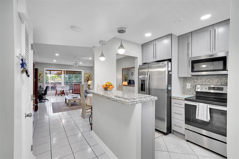 Details for 9001 Sunrise Lakes Blvd  301, Sunrise, FL 33322