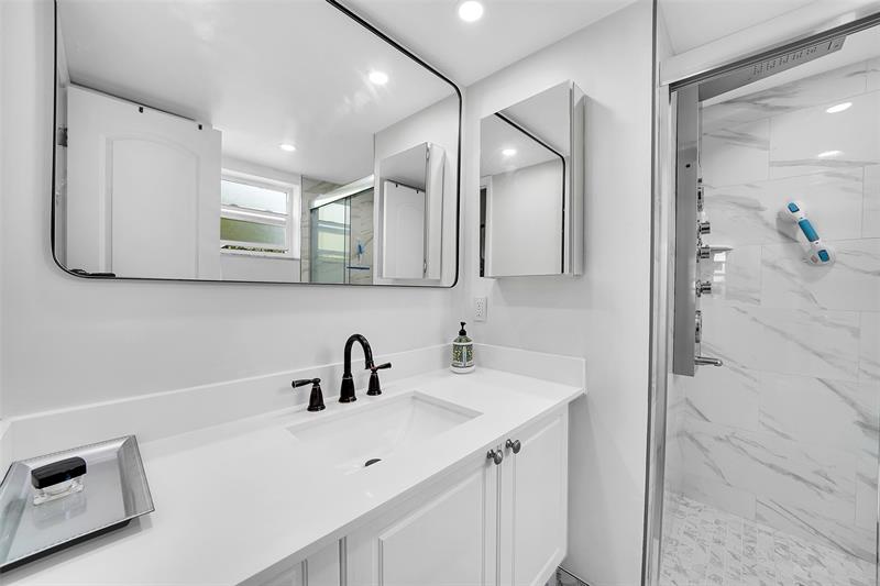 Image 10 of 28 For 9001 Sunrise Lakes Blvd  301
