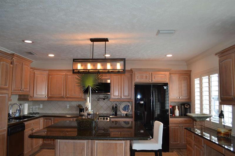 Image 6 of 24 For 1201 Riverside Dr  201