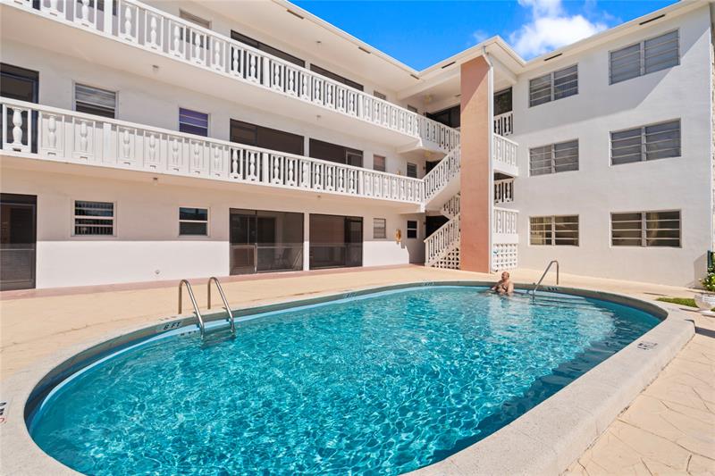 Image 6 of 29 For 721 Atlantic Shores  110