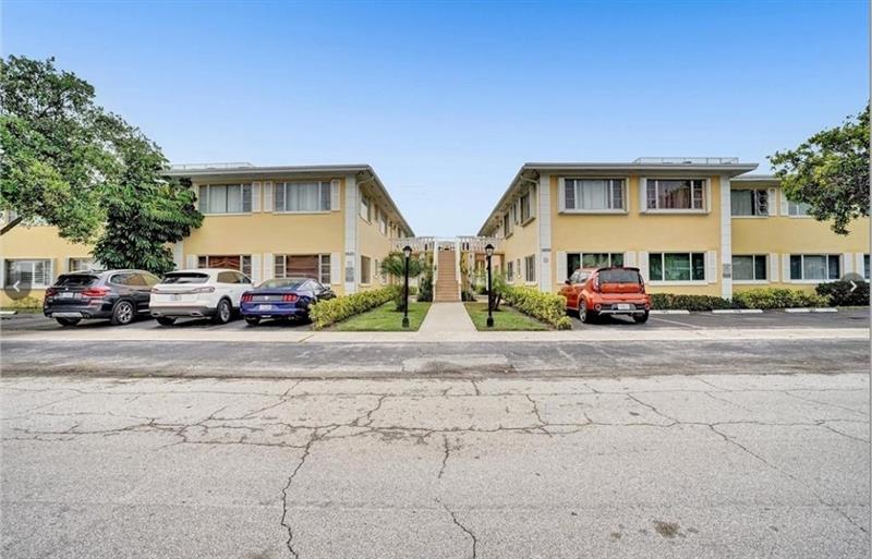 Image 2 of 15 For 5820 22nd Way  628