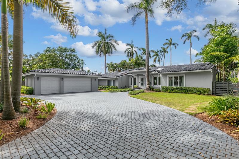 Image 8 of 60 For 913 Coconut Dr