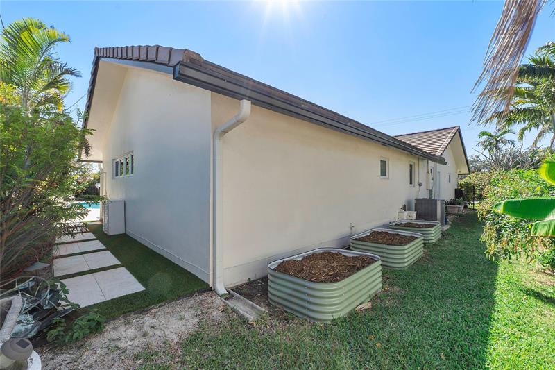 Image 69 of 73 For 3560 30th Ave