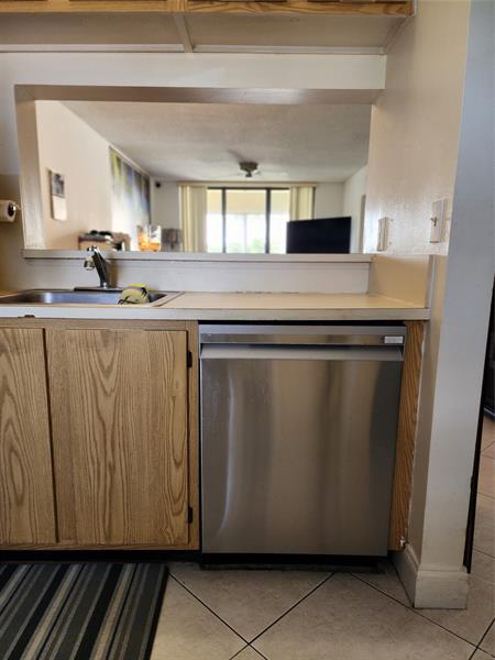 Image 12 of 32 For 11358 Taft St  11358
