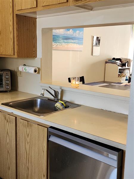 Image 27 of 32 For 11358 Taft St  11358