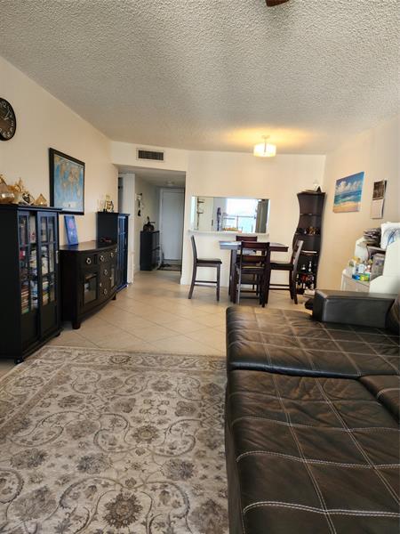Image 9 of 32 For 11358 Taft St  11358