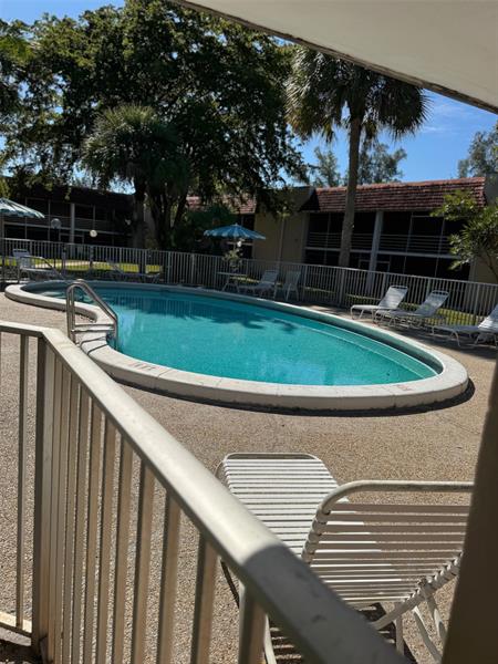 Image 27 of 30 For 3774 Inverrary Blvd  106p