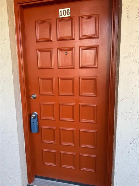 Image 5 of 30 For 3774 Inverrary Blvd  106p