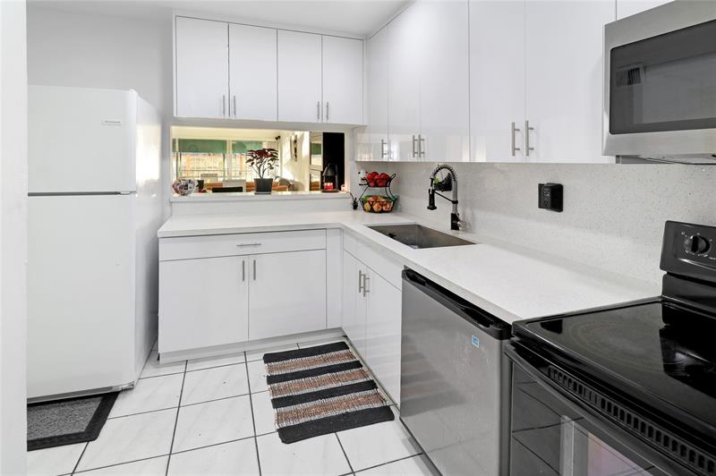 Image 11 of 35 For 4490 19th Ct  113