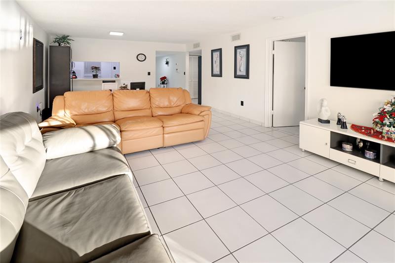 Image 17 of 35 For 4490 19th Ct  113