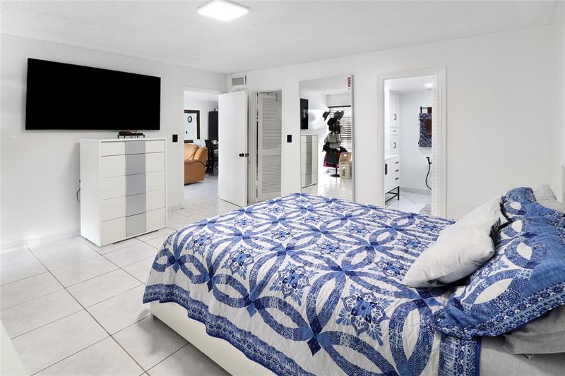 Image 21 of 35 For 4490 19th Ct  113