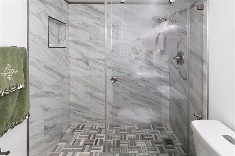 Image 27 of 35 For 4490 19th Ct  113