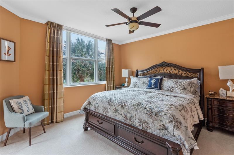 Image 15 of 70 For 191 20th Ave  312