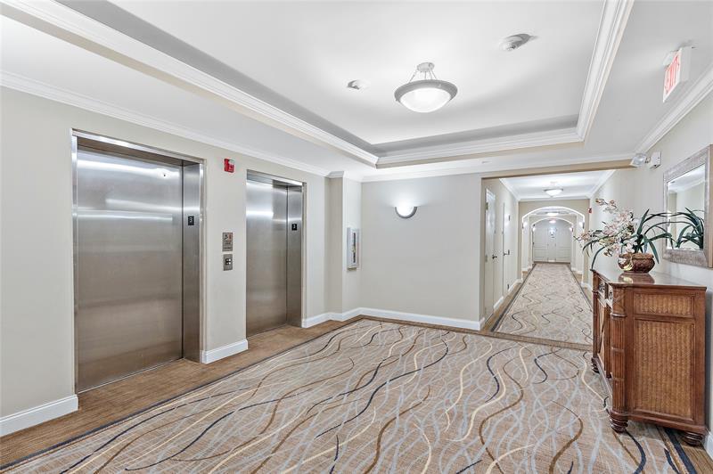 Image 31 of 70 For 191 20th Ave  312