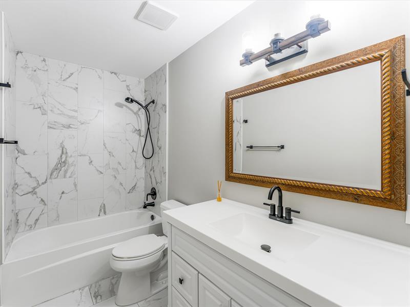 Image 13 of 22 For 7532 86th Ter  203
