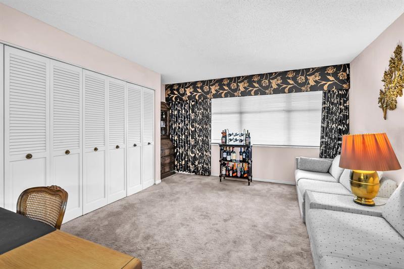 Image 30 of 49 For 936 Intracoastal Drive  3e