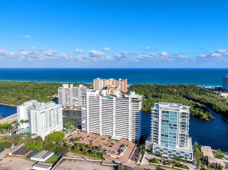 Image 41 of 49 For 936 Intracoastal Drive  3e