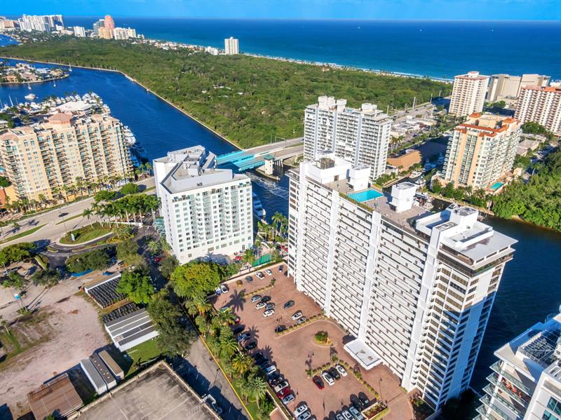 Image 42 of 49 For 936 Intracoastal Drive  3e