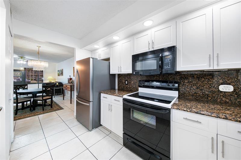 Image 12 of 35 For 550 137th Ave  104l