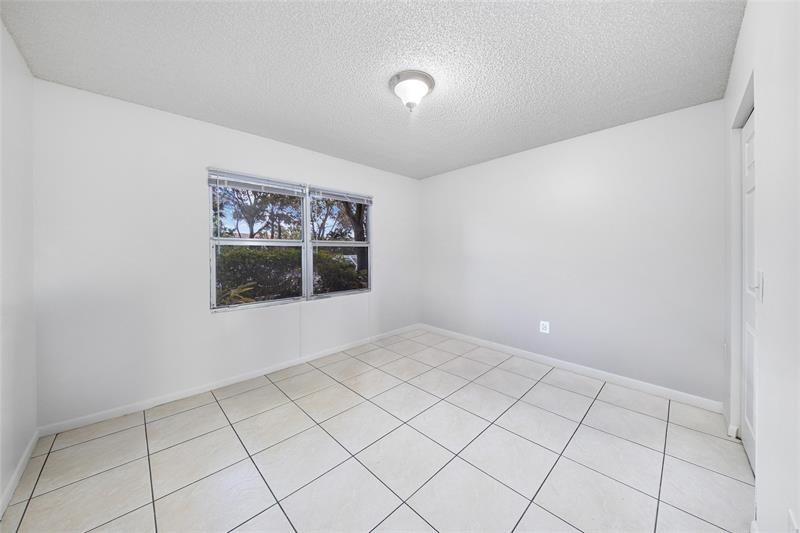 Image 15 of 35 For 550 137th Ave  104l