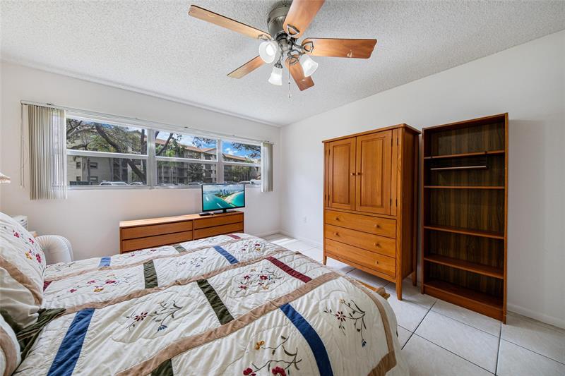 Image 32 of 35 For 550 137th Ave  104l