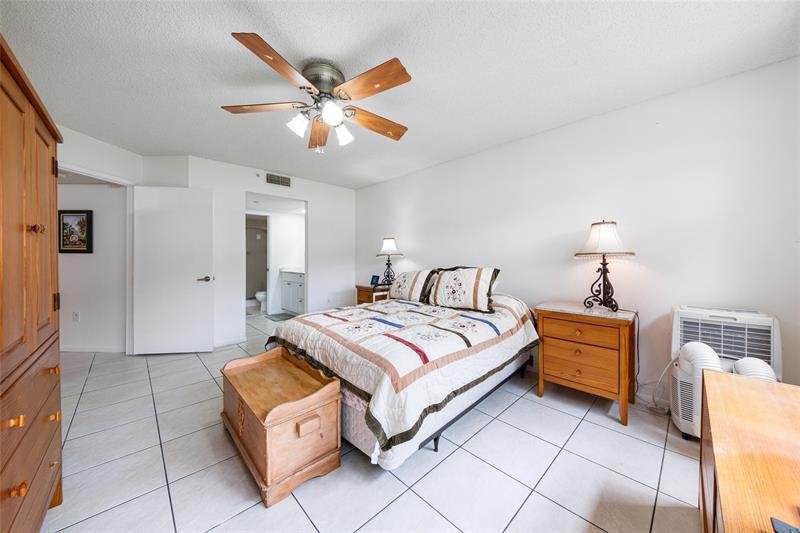 Image 33 of 35 For 550 137th Ave  104l