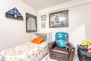 Image 12 of 38 For 6790 69th Ct