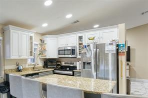 Image 21 of 38 For 6790 69th Ct