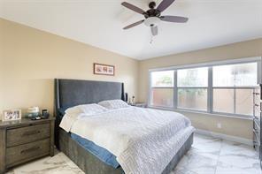 Image 28 of 38 For 6790 69th Ct