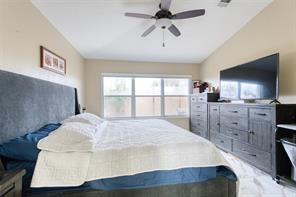 Image 30 of 38 For 6790 69th Ct