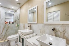 Image 32 of 38 For 6790 69th Ct