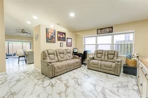 Image 8 of 38 For 6790 69th Ct