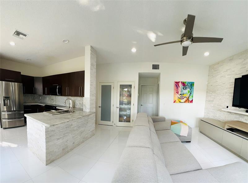 Image 19 of 88 For 18510 11th Ct