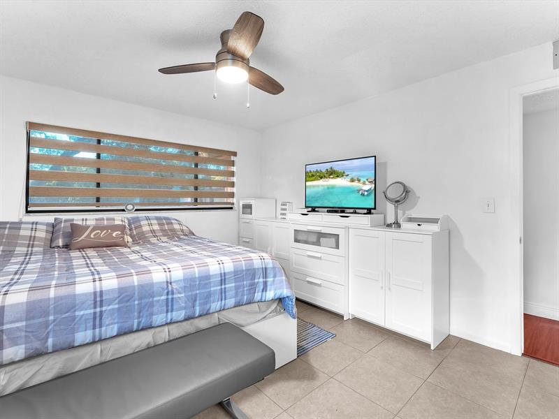 Image 23 of 39 For 7164 Ashmont Cir  204