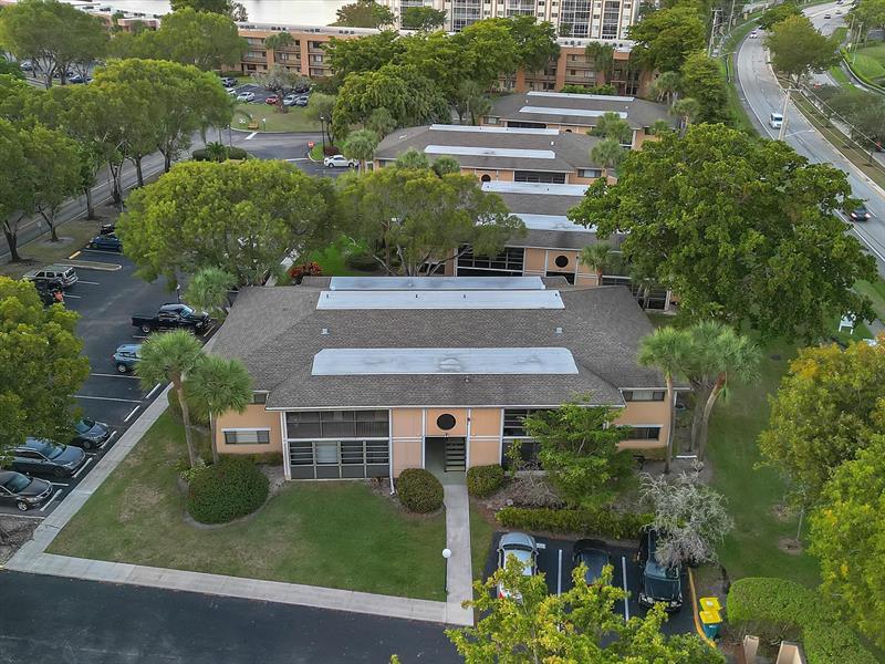 Image 37 of 39 For 7164 Ashmont Cir  204