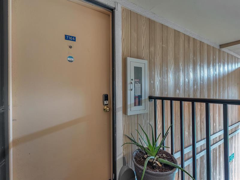 Image 4 of 39 For 7164 Ashmont Cir  204