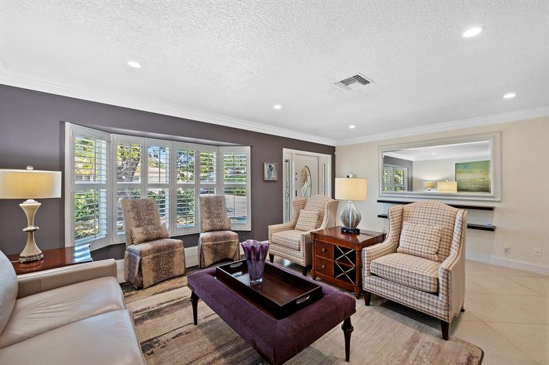 Image 13 of 40 For 2200 Ne 36th St, #1-2