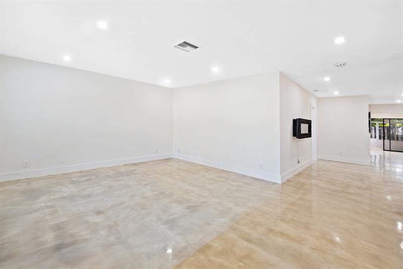 Image 20 of 40 For 2200 Ne 36th St, #1-2