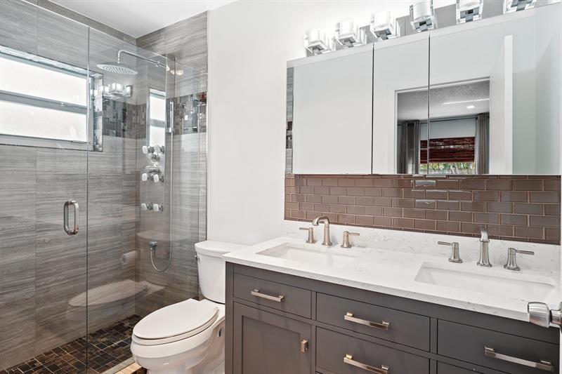 Image 30 of 40 For 2200 Ne 36th St, #1-2